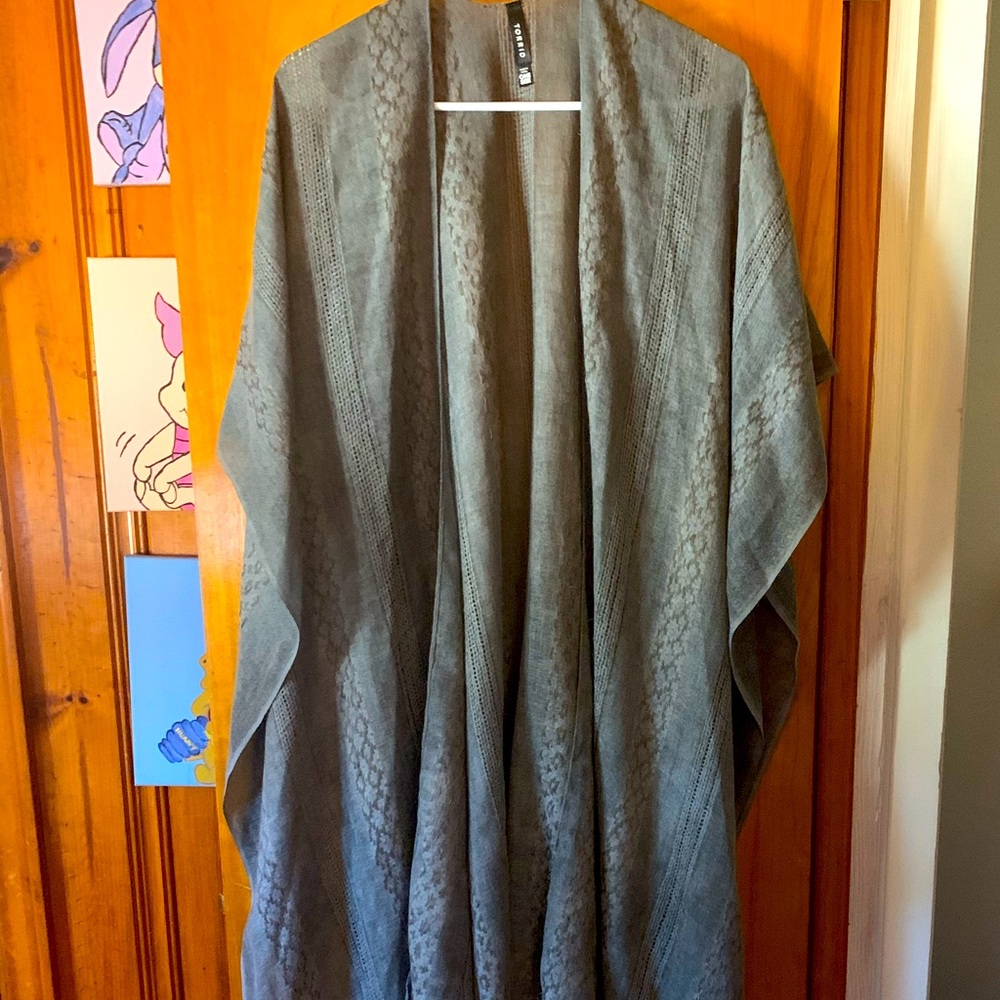 Torrid GREY TEXTURED KNIT RUANA